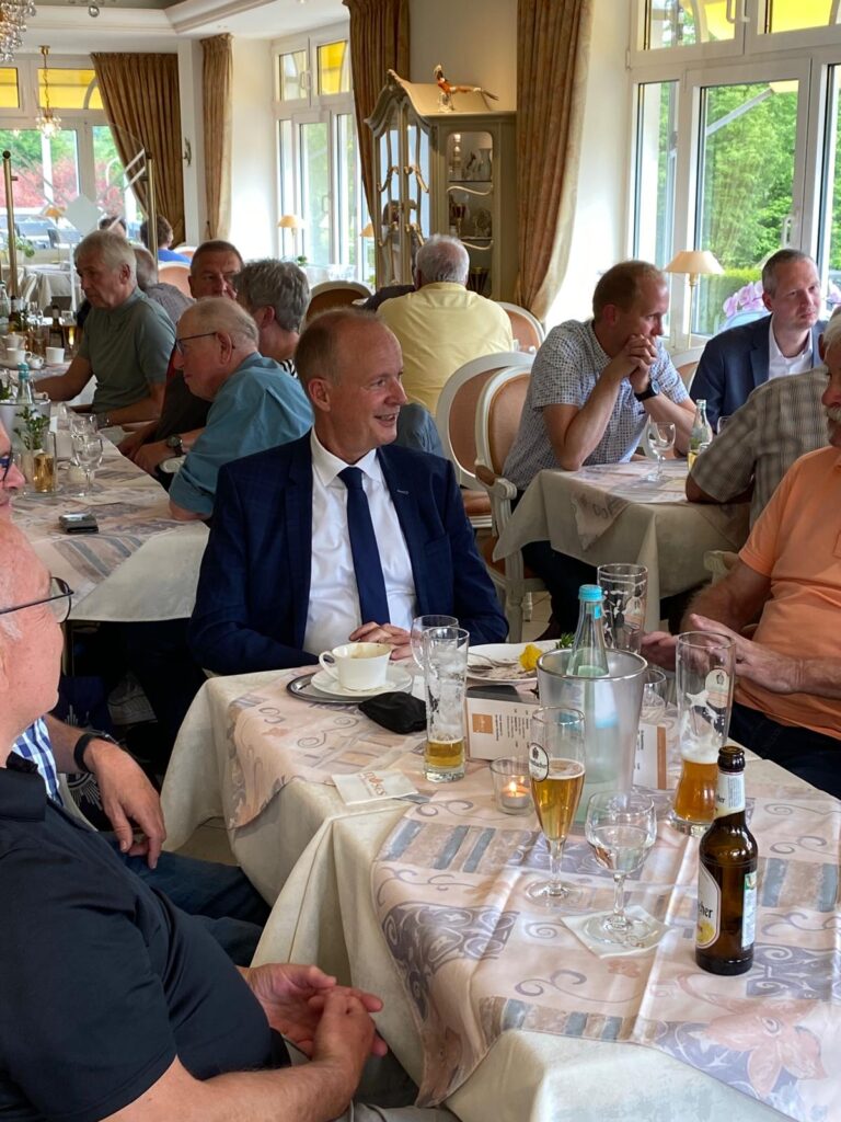 Bilder vom Kaffeetrinken der GdP-Senioren